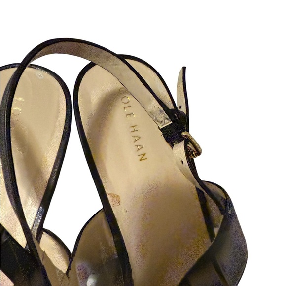 Cole Haan Tali Grand Bow
Womens 101/2 Black Leather Wedge Heel Sandals Strappy - Picture 3 of 15